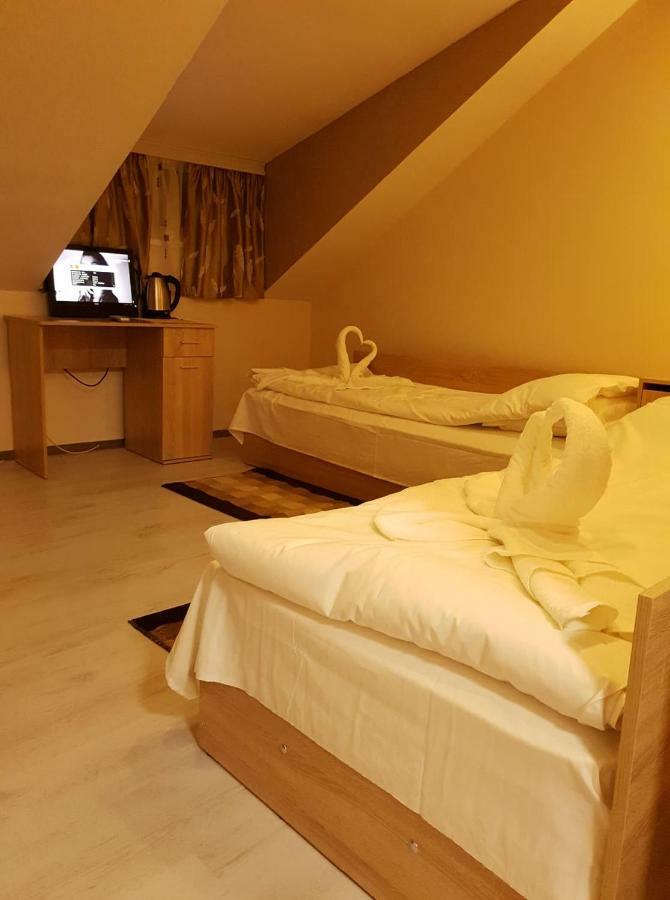 Валентино Hotel Vratsa Buitenkant foto