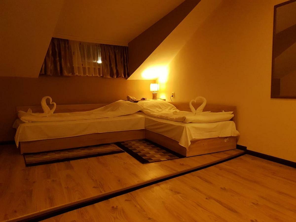 Валентино Hotel Vratsa Buitenkant foto