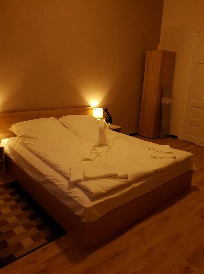 Валентино Hotel Vratsa Buitenkant foto